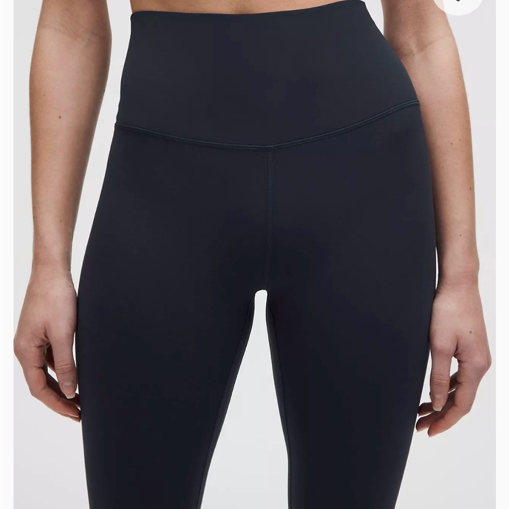 Lululemon Navy Blue Align Leggings 31” NWT - Picture 4 of 6